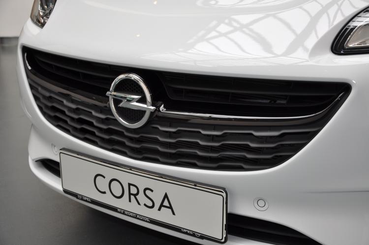  - Nouvelle Opel Corsa (2015)