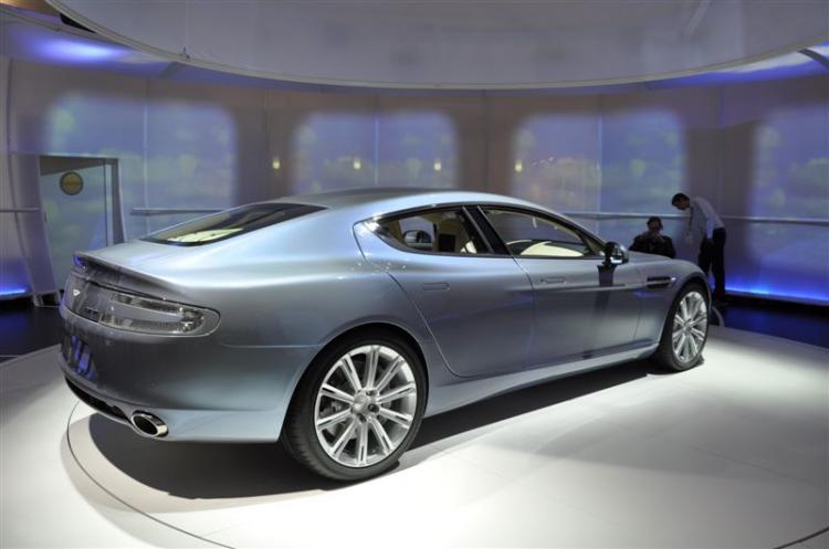  - Aston Martin Rapide