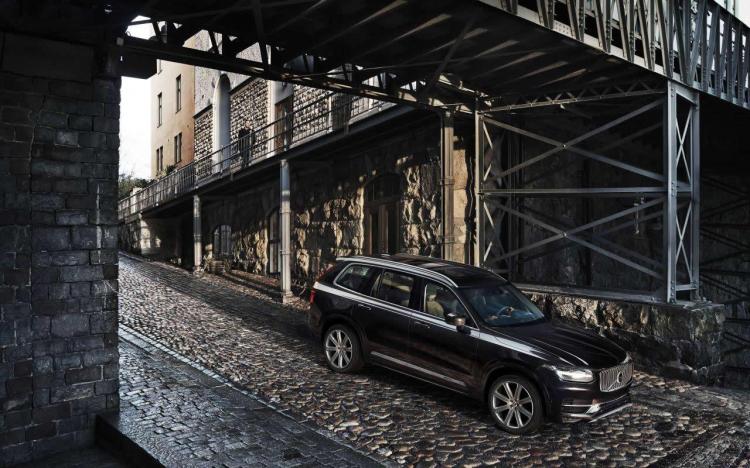  - Volvo XC90 2015