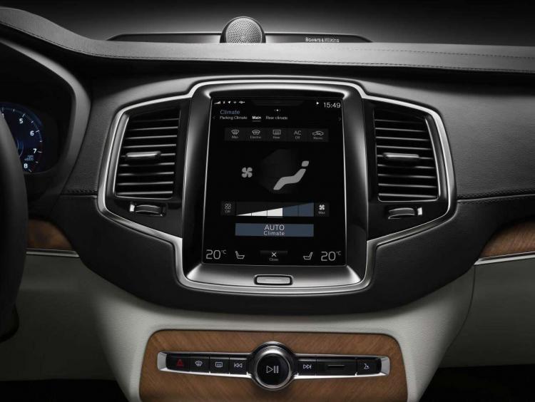  - Volvo XC90 2015