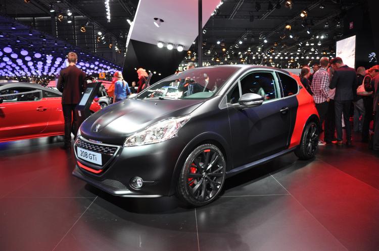  - Peugeot 208 GTi 30th