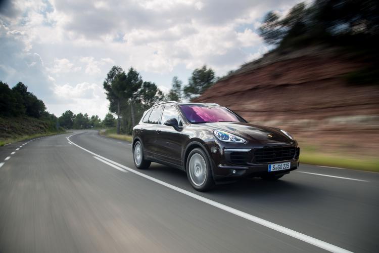  - Essai Porsche Cayenne 2014