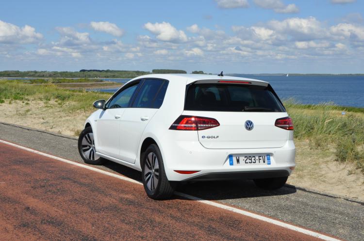  - Volkswagen e-Golf