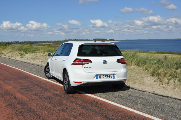  - Volkswagen e-Golf