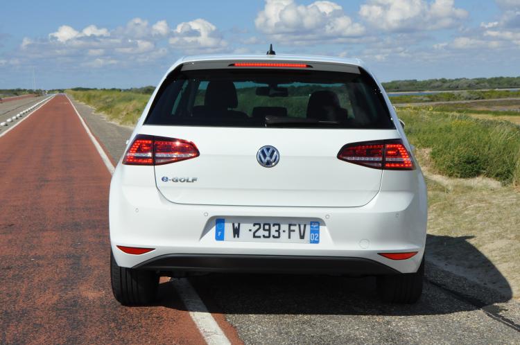  - Volkswagen e-Golf