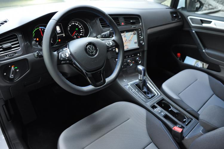  - Volkswagen e-Golf