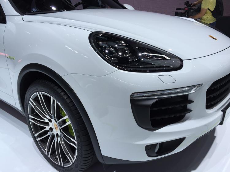  - Porsche Cayenne S E-Hybrid