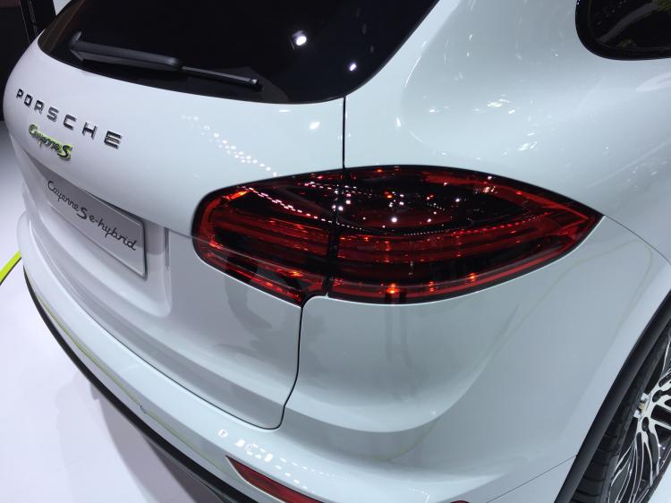  - Porsche Cayenne S E-Hybrid