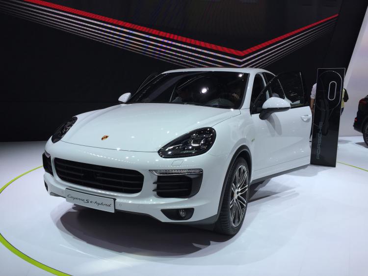  - Porsche Cayenne S E-Hybrid