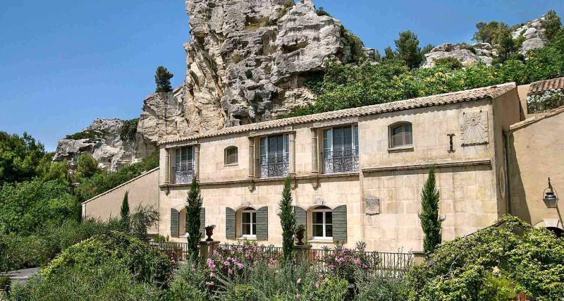 5 idées d’hôtels pour un week-end dans la nature - Jiva Hill resort, Château d'Epinay, Oustau de Baumanière.