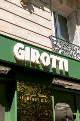 La Gelateria Girotti ne compte pas laisser Paris de glace 