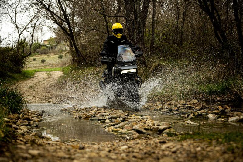  - Harley-Davidson pousse les motards à la roue avec des stages “premières sensations”