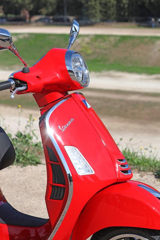  - Vespa GTS 300