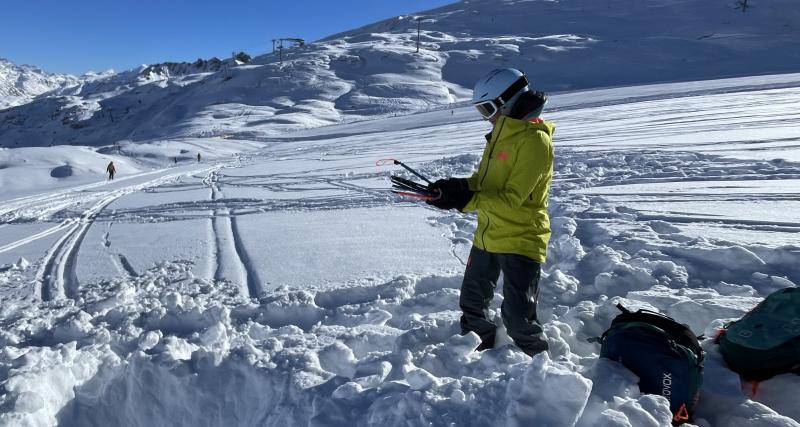 Sécurité en montagne : pisteurs, matériel et gestes qui sauvent, comment partir bien préparé ? - Les vêtements : le confort est aussi un élément de sécurité