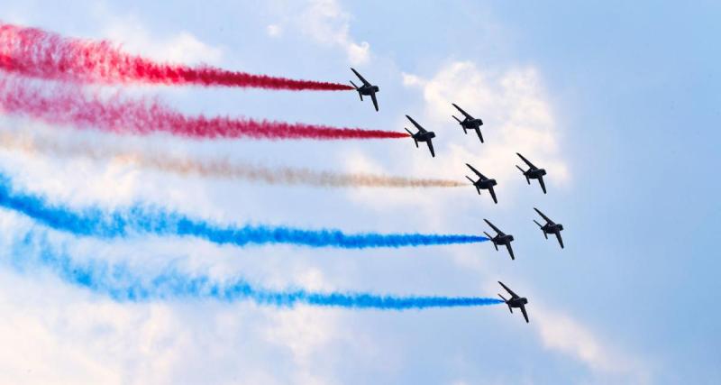  - Les images d'Antoine Dupont à bord de l'Alpha jet de la Patrouille de France lors du défilé du 14 juillet (VIDÉO)
