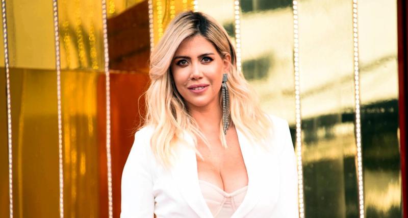  - PSG : Wanda Nara prend la douche la plus sensuelle du monde