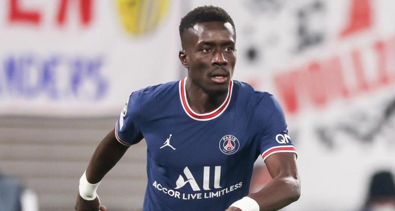  - PSG : Idrissa Gueye prêt à quitter Paris, un élément bloque la transaction