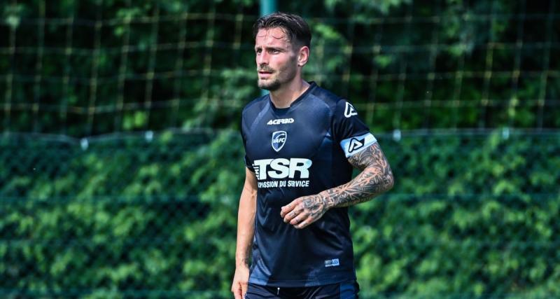  - Mathieu Debuchy (Valenciennes) : “On se doit de faire mieux cette année”