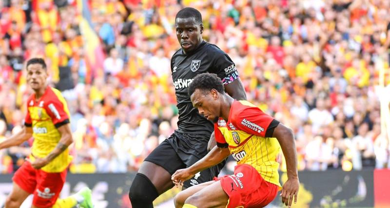  - Lens : les supporters Lensois se payent Kurt Zouma dans les tribunes 