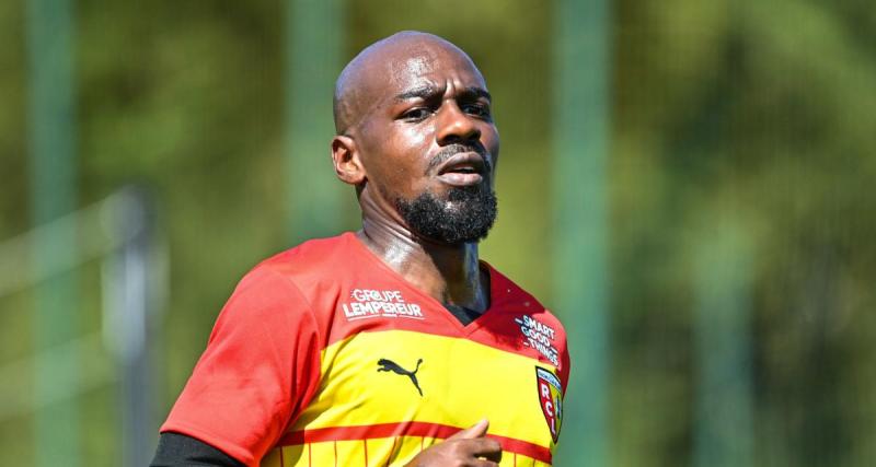  - Lens : un attaquant voudrait s'en aller 