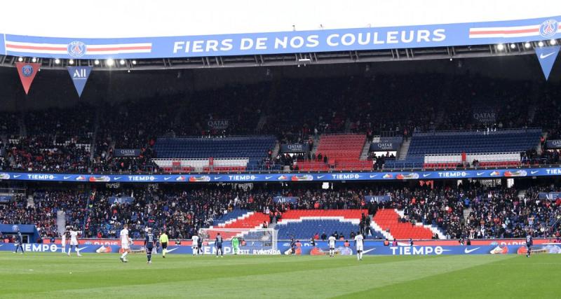  - PSG : grosse ambiance des Ultras avant le premier match au Parc des Princes