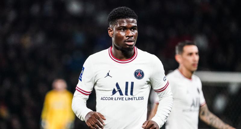  - PSG : Éric Junior Dina Ebimbe va filer à l'étranger