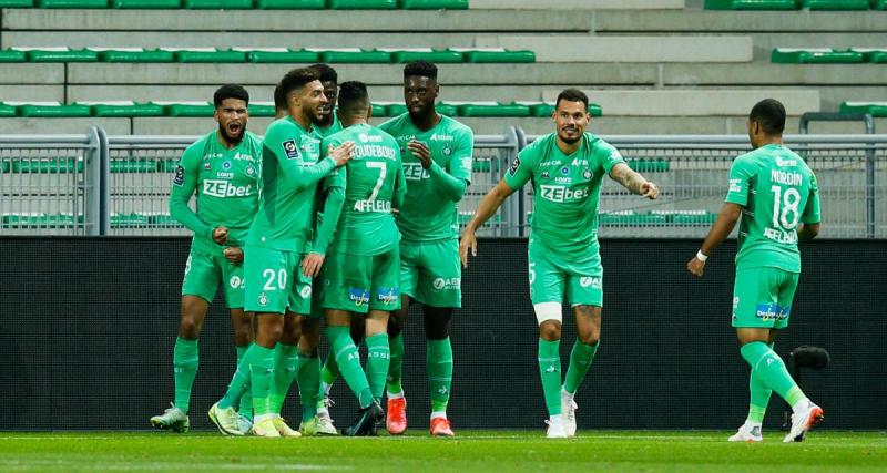  - ASSE - Mercato : un attaquant sur le départ sort les muscles devant Batlles