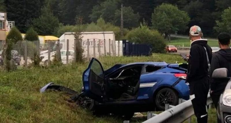  - Après l’Alpine A110, le crash pour une Megane RS de gendarmerie