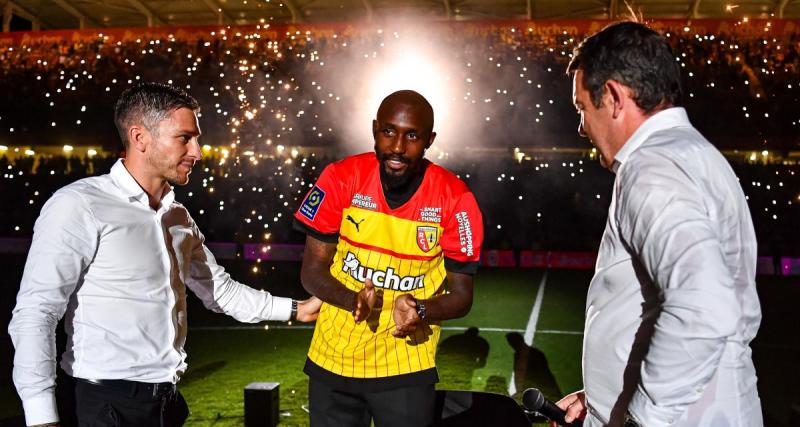  - Lens : la mise en scène géniale des Sang et Or pour annoncer la prolongation de Fofana !