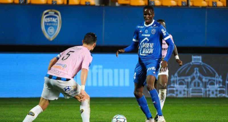  - Troyes : Mahamadou Dembélé file en Belgique (off)