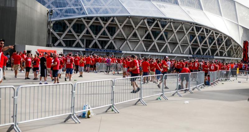  - Nice – Cologne : un supporter serait gravement blessé après être tombé d’une tribune !