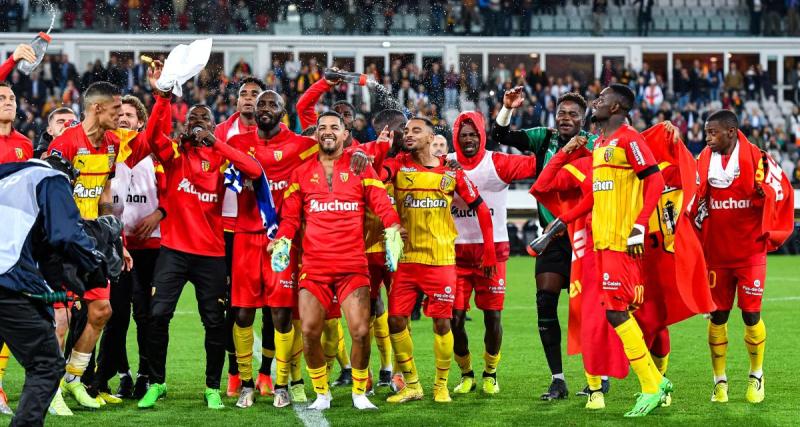  - 🚨 Lens provisoirement leader, les matchs de Premier League reportés, le PSG s'impose face à Soyaux...Les immanquables du jour !