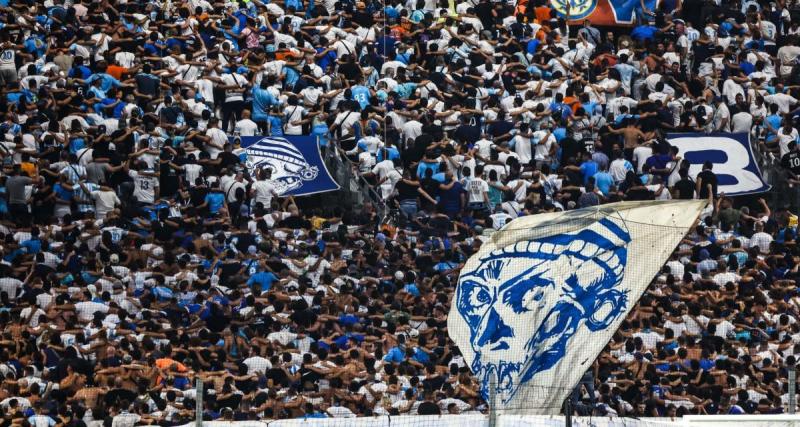  - OM - Francfort : l'ambiance totalement dingue à l'entrée des joueurs au Vélodrome 