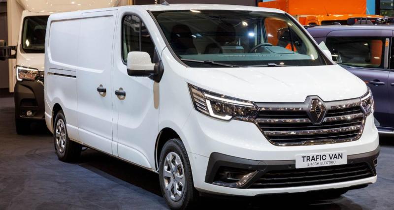  - Renault Trafic Van E-Tech Electric