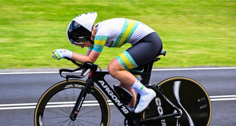  - Cyclisme : Un oiseau agressif attaque les coureurs au championnat du monde