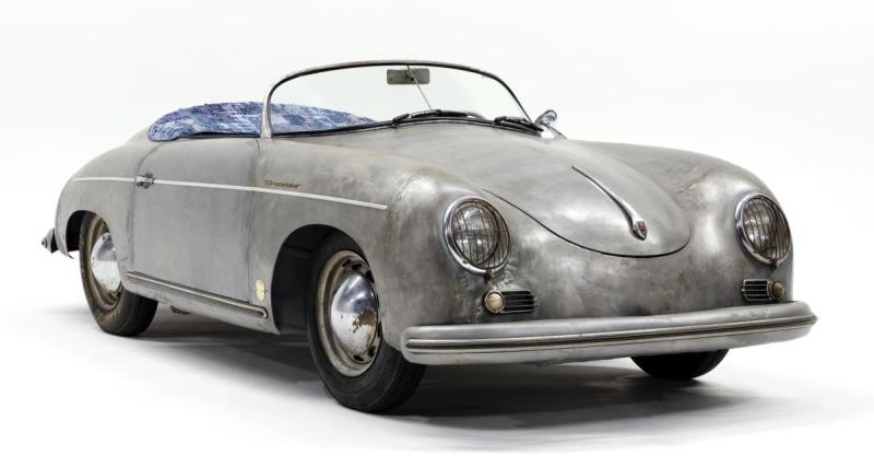  - Décapée par l’artiste Daniel Arsham, cette Porsche 356 Speedster arbore fièrement sa patine