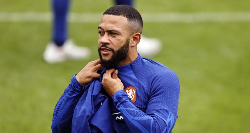  - Barça : Depay en dit plus sur l'été fou de son club et le paiement de salaires