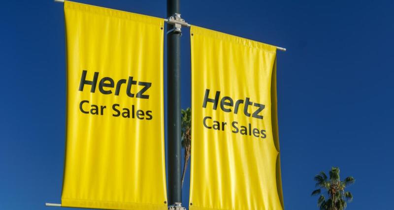  - Membre premium du programme de location Hertz, elle est accusée à tort de vol de voiture