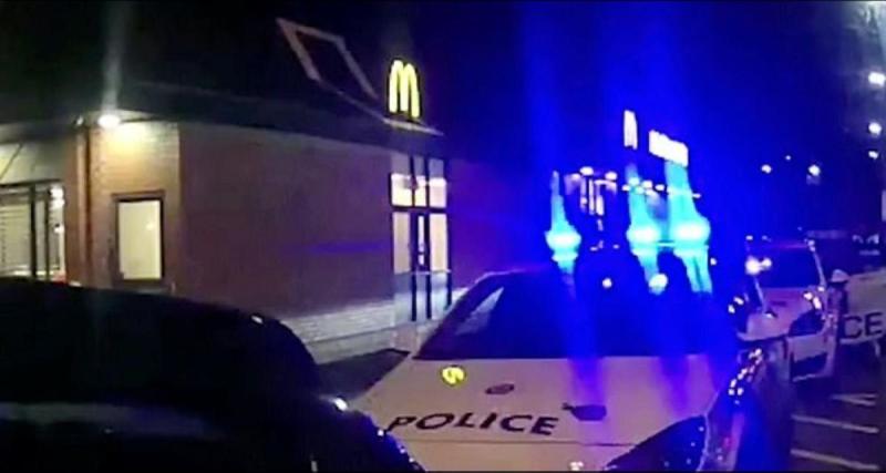  - Ces voleurs de voitures de luxe sont trahis par leur estomac, la police les cueille au drive du McDo