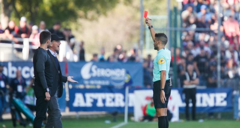  - Auxerre : la réponse surprenante de Furlan après son craquage et son doigt d'honneur