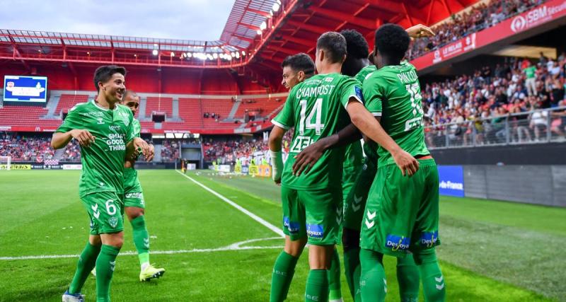  - ASSE : quand la photo officielle provoque la risée des supporters