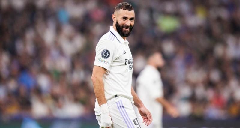  - Real Madrid : Karim Benzema avec le Ballon d’Or sous les yeux de Cristiano Ronaldo ?