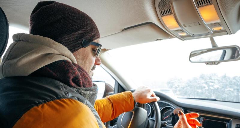  - Conduire avec une doudoune cet hiver ? Oubliez, ça peut vous valoir une grosse amende