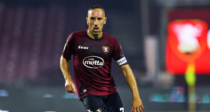  - Équipe de France : Ribéry fond en larmes devant le public de la Salernitana !