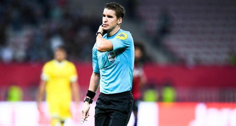  - OGC Nice - FC Nantes : Letexier se prend aussi un tacle d'un illustre arbitre