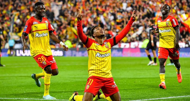  - Lens s'impose 3-0 contre le Téfécé et conserve sa deuxième place