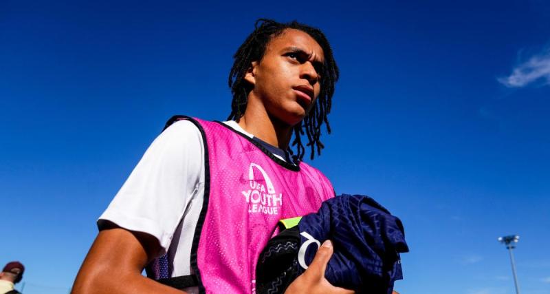  - PSG : Ethan Mbappé s’entraîne avec les pros ! 