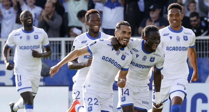  - Ligue 1 : Auxerre s’impose contre Ajaccio à dix contre dix