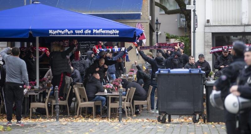  - Cologne - Nice : les ultras niçois pris à partie par des supporters parisiens