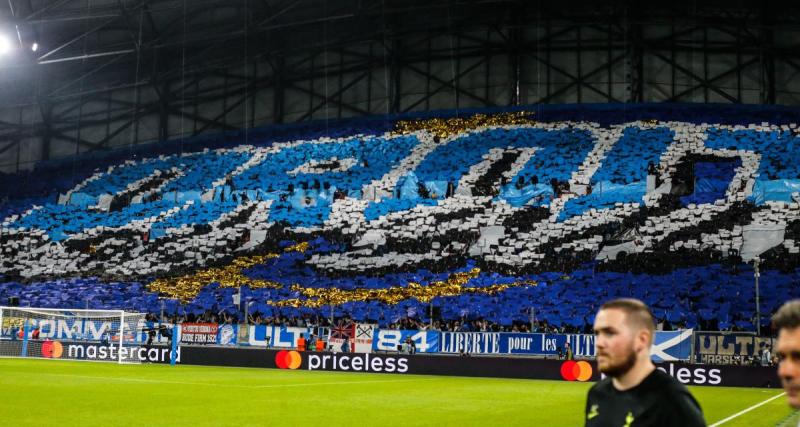  - OM - OL : feux d'artifice, pétards, fumigènes... Ambiance déjà bouillante au Vélodrome !